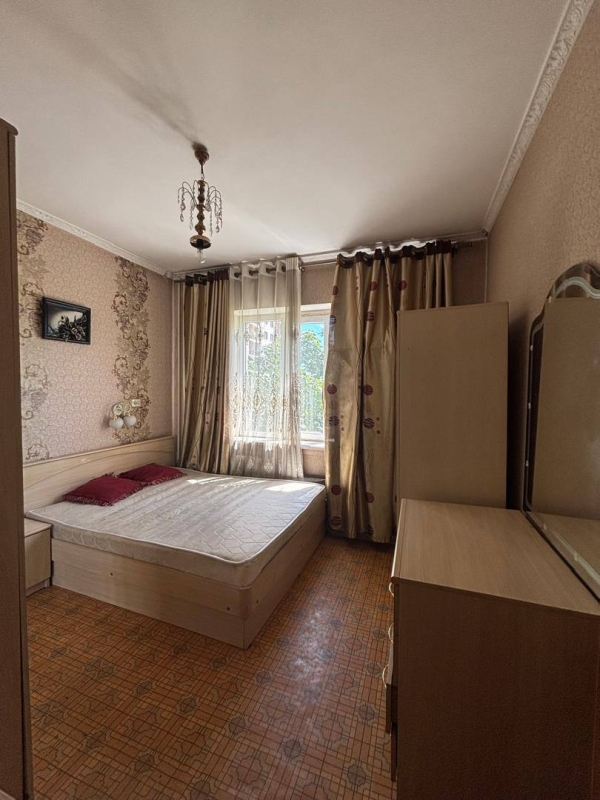 Продаю 3-к квартиру (62 м²) в Бишкеке