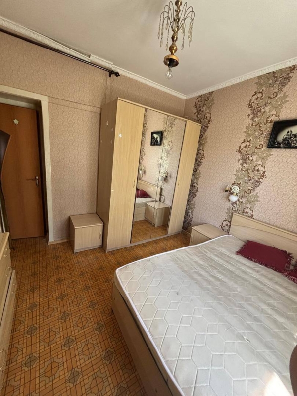 Продаю 3-к квартиру (62 м²) в Бишкеке