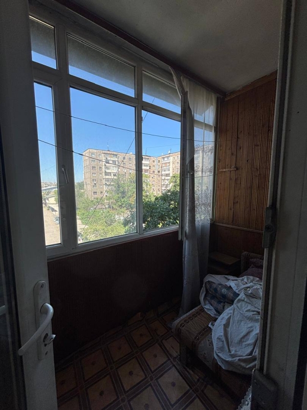 Продаю 3-к квартиру (62 м²) в Бишкеке