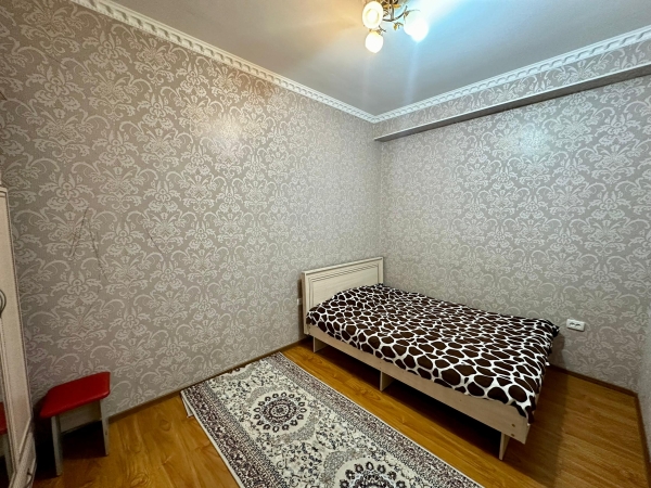 Продаю 12-к квартиру (49 м²) в Бишкеке