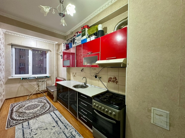 Продаю 12-к квартиру (49 м²) в Бишкеке