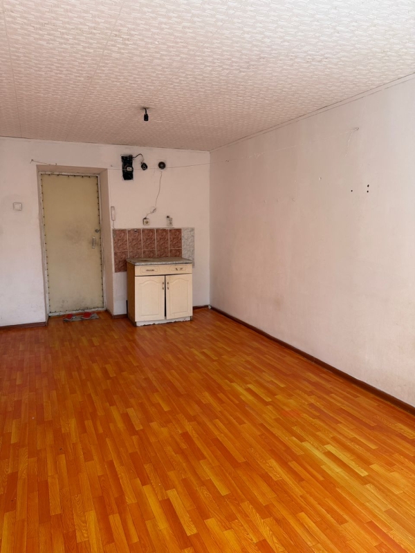 Продаю 1-к квартиру (18 м²) в Бишкеке