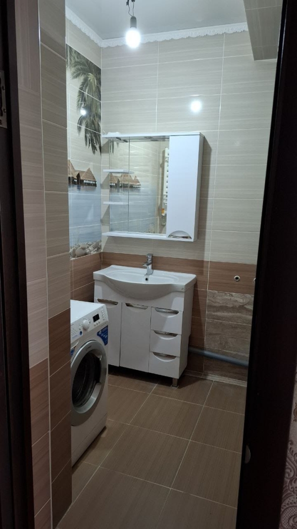 Сдаю 2-к квартиру (74 м²) в Бишкеке