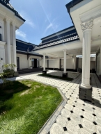 Продаю 8-к дом (270 м²) в Бишкеке