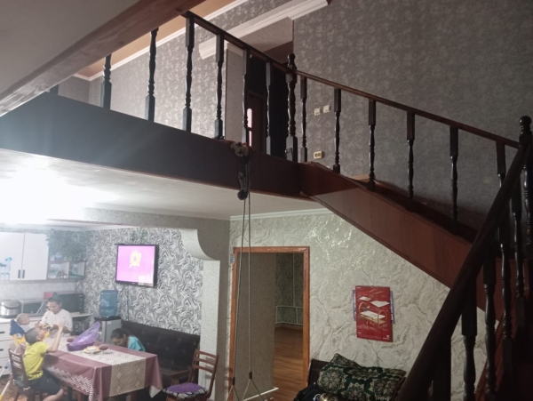 Продаю 5-к дом (210 м²) в Бишкеке