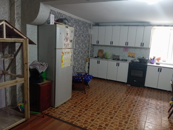 Продаю 5-к дом (210 м²) в Бишкеке