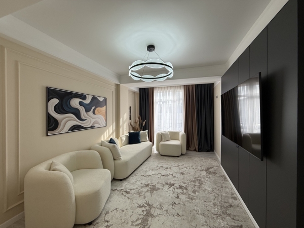 Продаю 2-к квартиру (56 м²) в Бишкеке