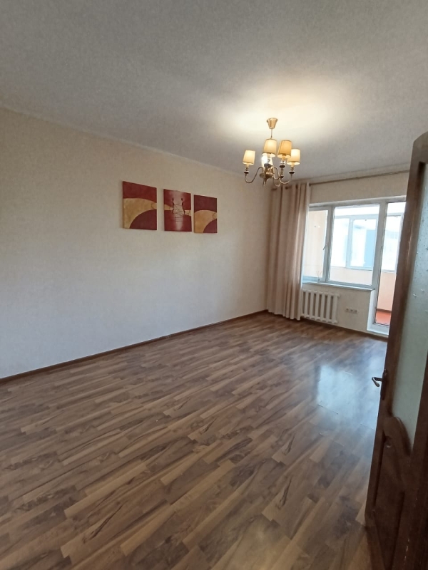 Продаю 3-к квартиру (62 м²) в Бишкеке