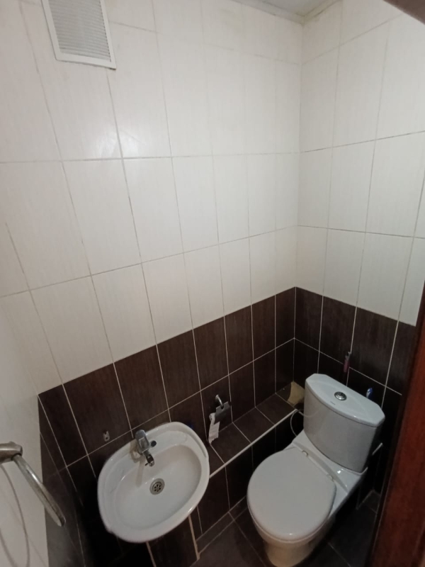 Продаю 3-к квартиру (62 м²) в Бишкеке