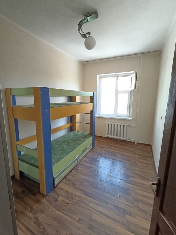 Продаю 3-к квартиру (62 м²) в Бишкеке