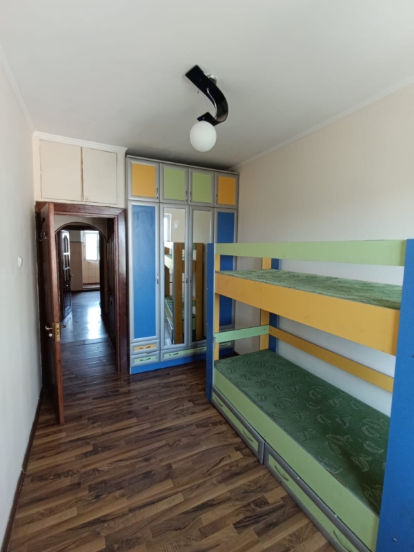 Продаю 3-к квартиру (62 м²) в Бишкеке