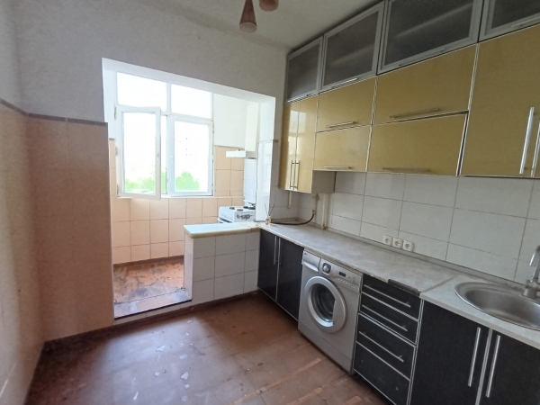 Продаю 3-к квартиру (62 м²) в Бишкеке