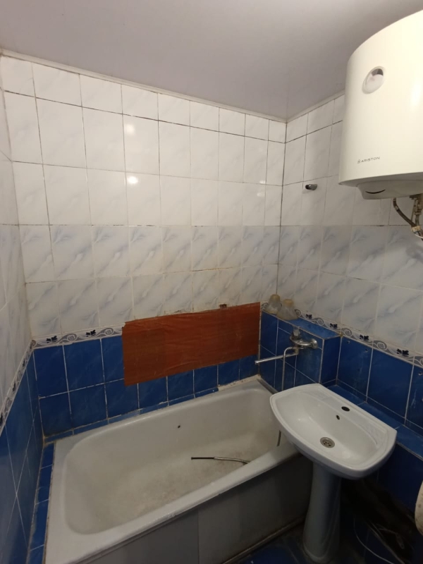 Продаю 3-к квартиру (62 м²) в Бишкеке