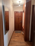 Продаю 3-к квартиру (58 м²) в Бишкеке