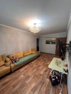 Продаю 3-к квартиру (58 м²) в Бишкеке