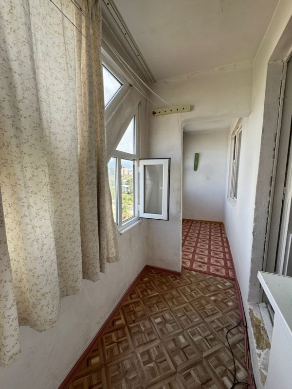Продаю 2-к квартиру (58 м²) в Бишкеке