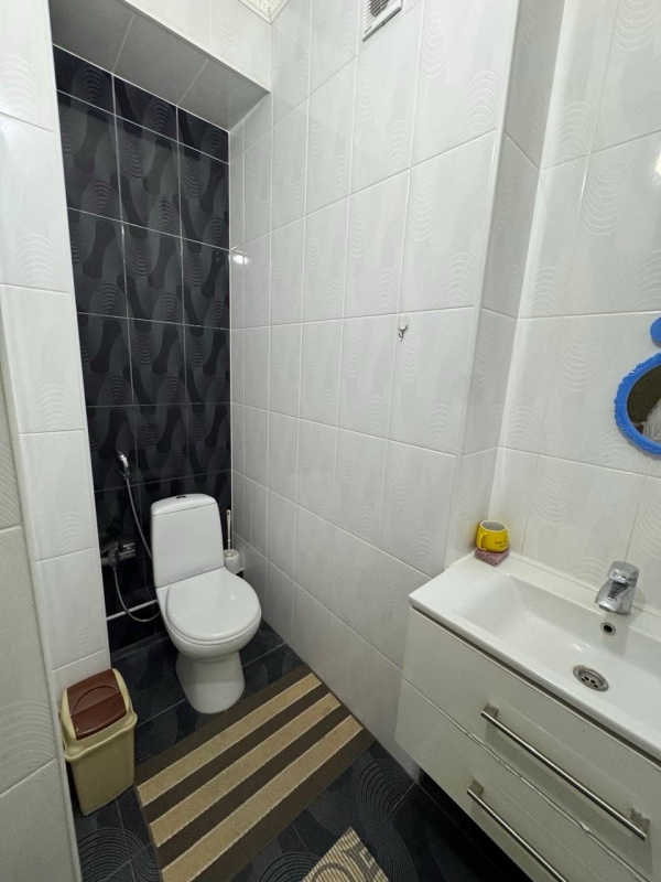 Продаю 3-к квартиру (118 м²) в Бишкеке