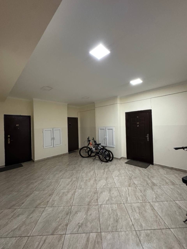 Продаю 3-к квартиру (118 м²) в Бишкеке
