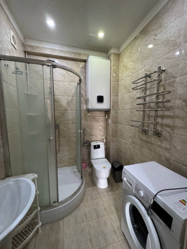 Продаю 3-к квартиру (118 м²) в Бишкеке