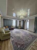 Продаю 3-к квартиру (118 м²) в Бишкеке