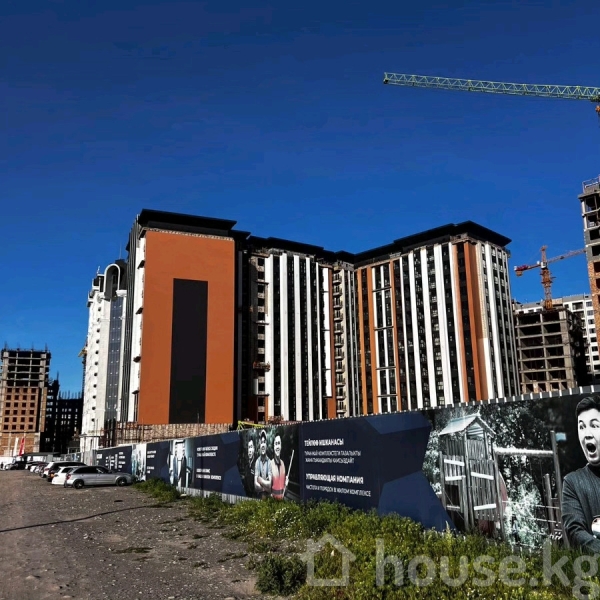 Продаю 1-к квартиру (49 м²) в Бишкеке