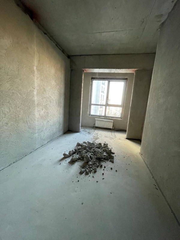 Продаю 1-к квартиру (49 м²) в Бишкеке