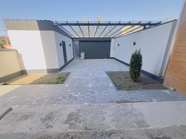 Продаю 4-к дом (170 м²) в Бишкеке