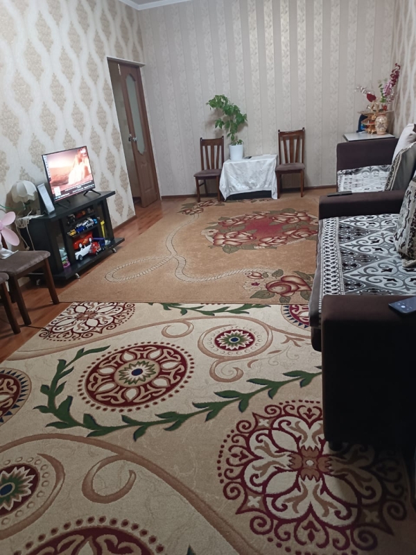 Продаю 2-к квартиру (53 м²) в Бишкеке