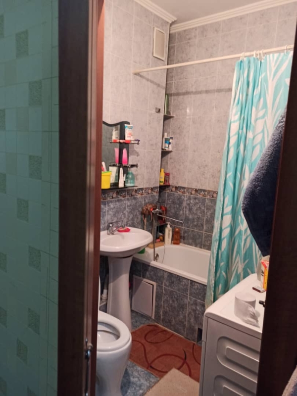 Продаю 2-к квартиру (53 м²) в Бишкеке