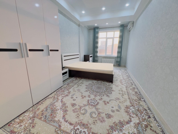 Сдаю 3-к квартиру (100 м²) в Бишкеке