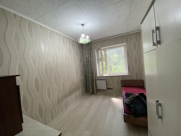 Продаю 3-к квартиру (65 м²) в Бишкеке