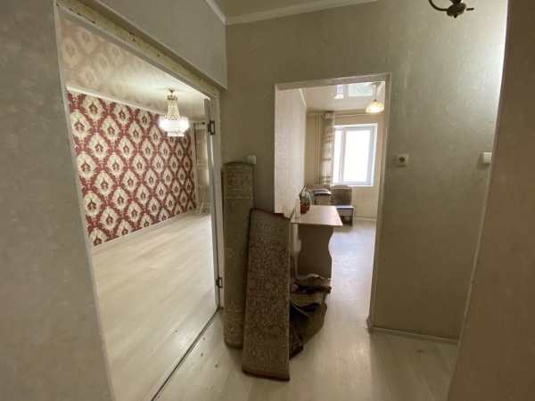 Продаю 3-к квартиру (65 м²) в Бишкеке