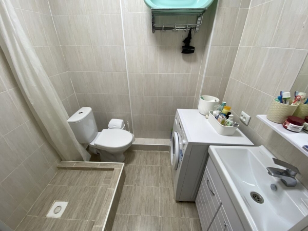 Продаю 1-к квартиру (40 м²) в Бишкеке