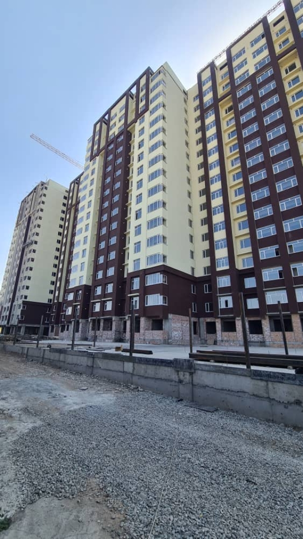 Продаю 2-к квартиру (76 м²) в Бишкеке