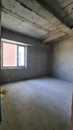 Продаю 2-к квартиру (76 м²) в Бишкеке