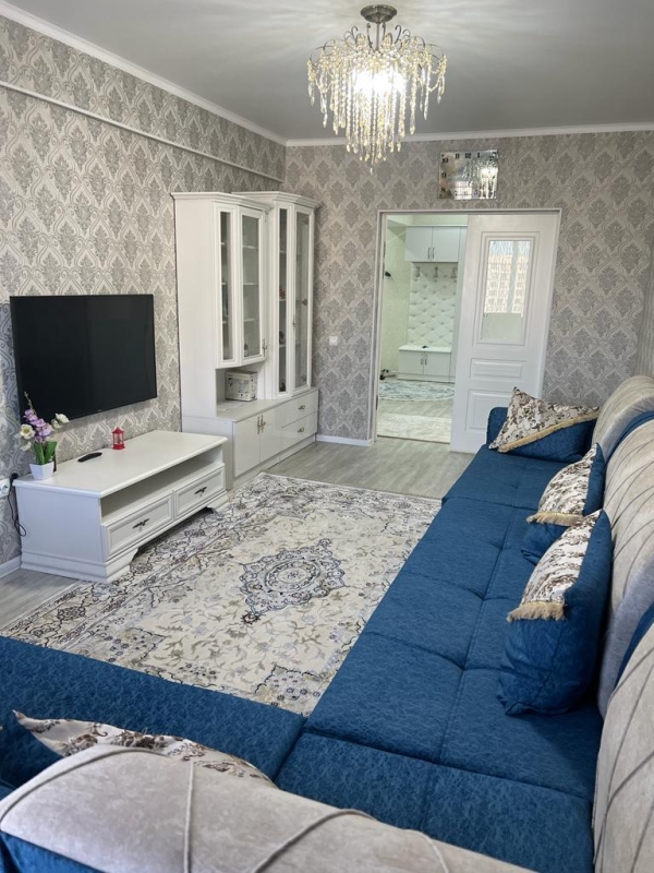 Сдаю 3-к квартиру (90 м²) в Бишкеке