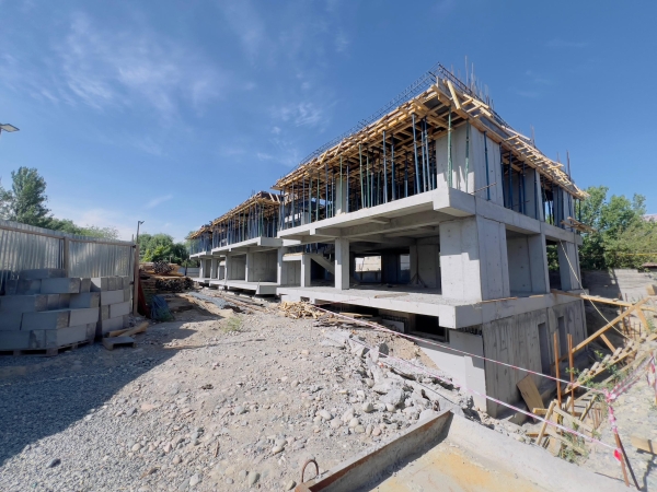 Продаю 2-к квартиру (60 м²) в Бишкеке
