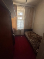 Продаю 3-к квартиру (50 м²) в Бишкеке
