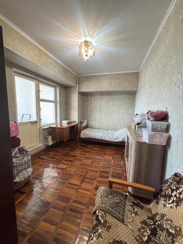 Продаю 3-к квартиру (78 м²) в Бишкеке