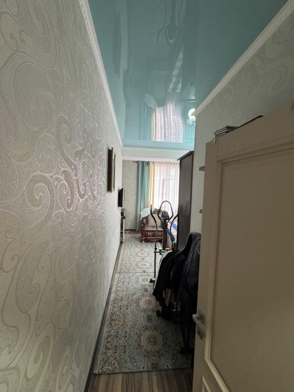 Продаю 3-к квартиру (104 м²) в Бишкеке