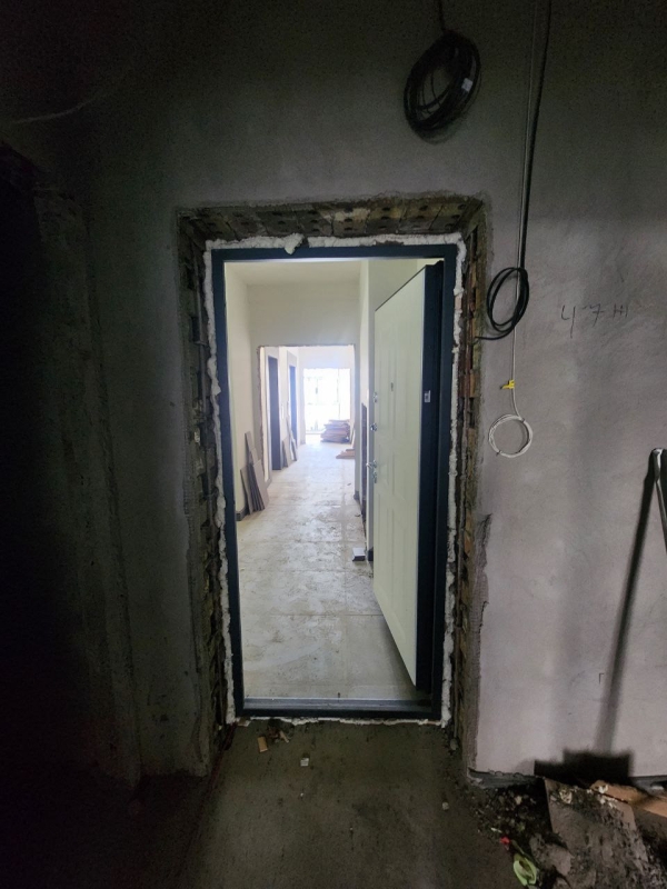 Продаю 1-к квартиру (49 м²) в Бишкеке