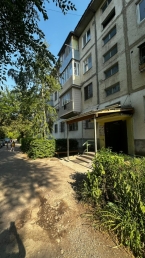 Продаю 3-к квартиру (58 м²) в Бишкеке