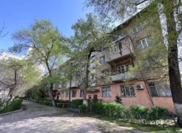 Продаю 2-к квартиру (44 м²) в Бишкеке