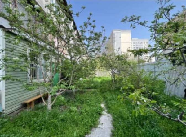 Продаю 2-к квартиру (44 м²) в Бишкеке