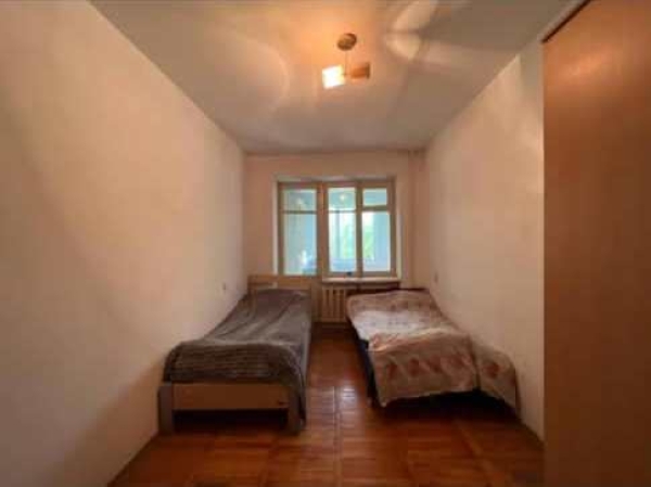 Продаю 2-к квартиру (44 м²) в Бишкеке