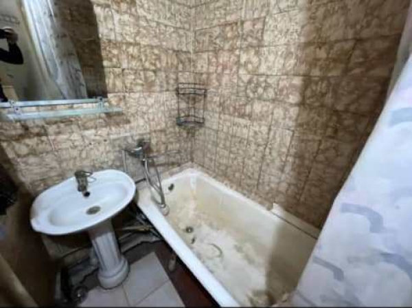 Продаю 2-к квартиру (44 м²) в Бишкеке