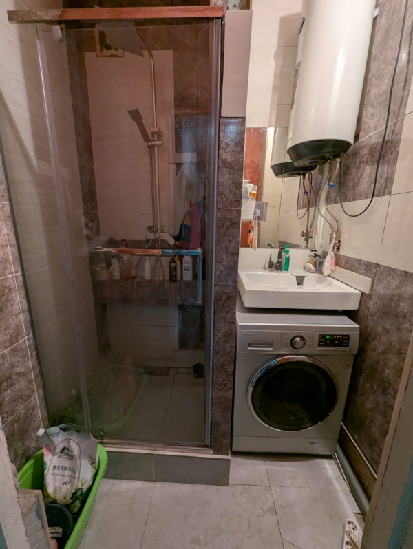 Продаю 2-к квартиру (48 м²) в Бишкеке