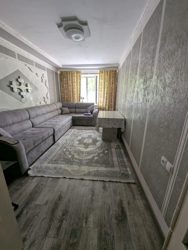 Продаю 2-к квартиру (48 м²) в Бишкеке