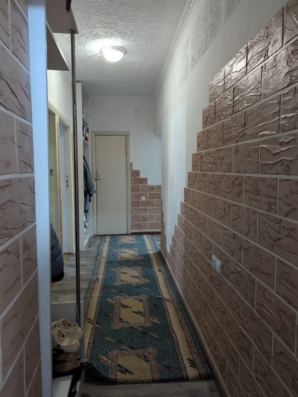 Продаю 2-к квартиру (48 м²) в Бишкеке