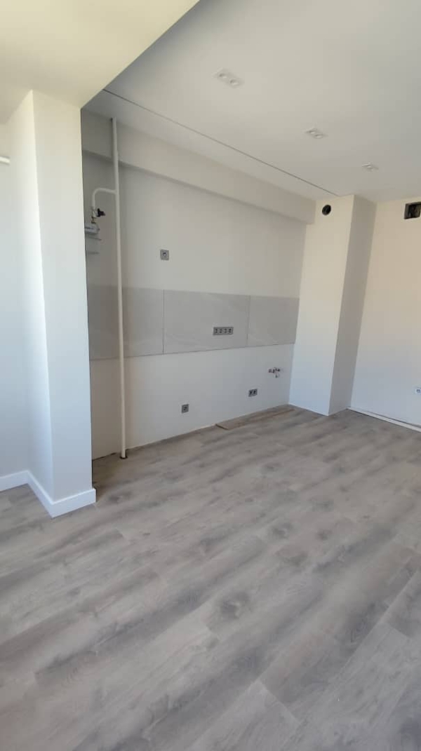 Продаю 1-к квартиру (46 м²) в Бишкеке